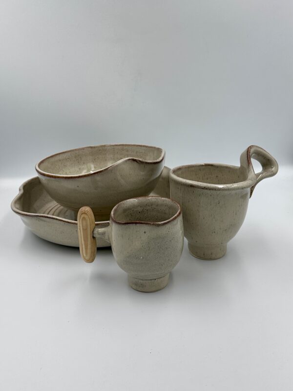 tableware collection, large plate, deep bowl, tea cup, coffee cup, indai, didelė lėkštė, gilus dubuo, puodelis arbatai, puodelis kavai