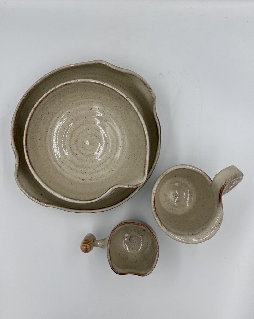 tableware collection, large plate, deep bowl, tea cup, coffee cup, indai, didelė lėkštė, gilus dubuo, puodelis arbatai, puodelis kavai