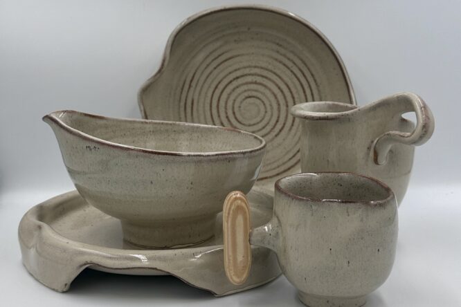 tableware collection, large plate, deep bowl, tea cup, coffee cup, indai, didelė lėkštė, gilus dubuo, puodelis arbatai, puodelis kavai
