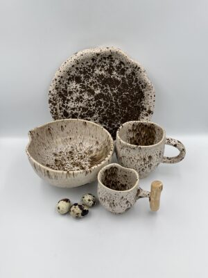 tableware collection, dinnerware set, large plate, deep bowl, tea cup, coffee cup, indai, didelė lėkštė, gilus dubuo, puodelis arbatai, puodelis kavai